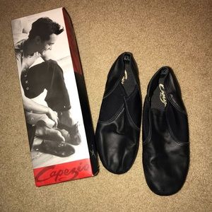 Dance shoes